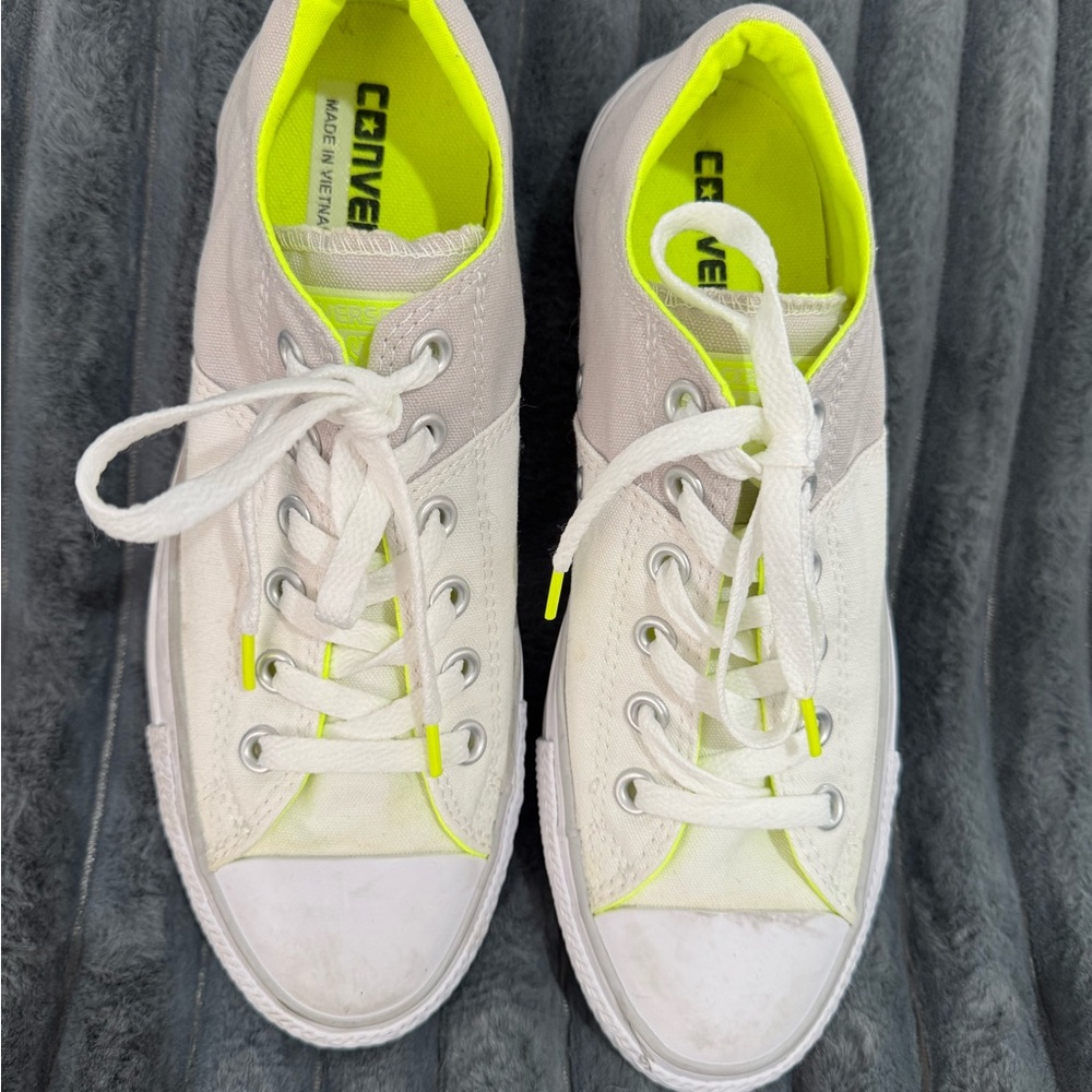 Converse All Star Madison Two tone White and Light Grey w/ Neon Yellow accents